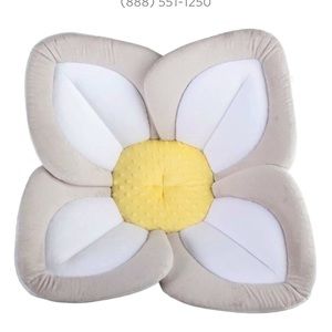 Blooming baby lotus bath